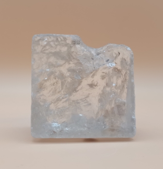 Schweizer Bergkristall im Quadrat